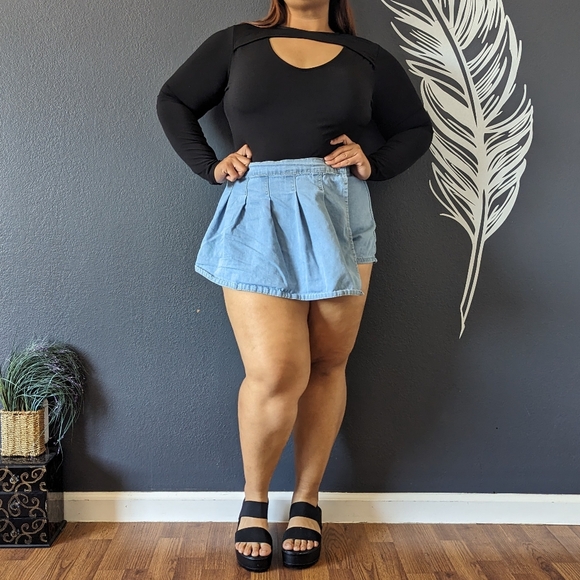 SHEIN Pants - Shein Curve Shorts/ Skirt